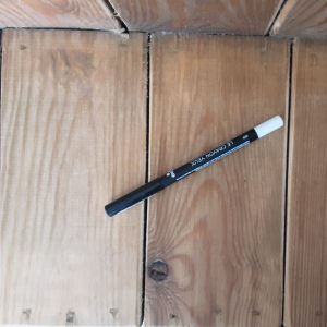 Crayon yeux blanc lunaire